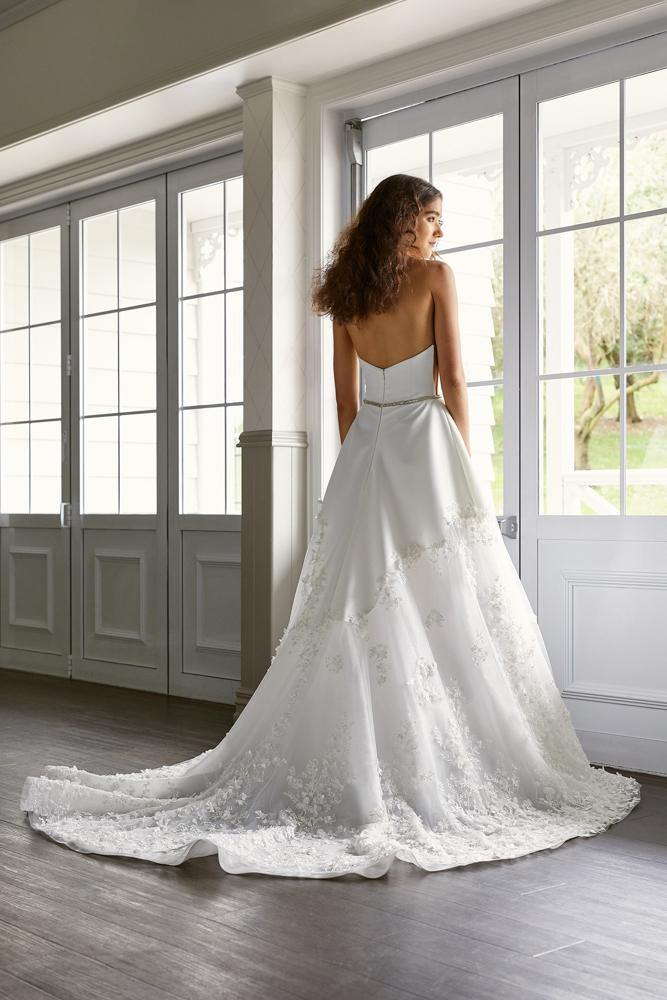 Lyndi - Jessica Couture