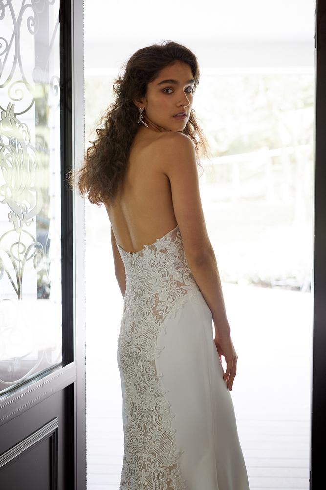 Loreena - Jessica Couture