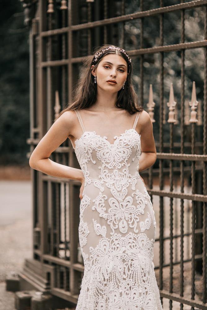 Larina - Jessica Couture