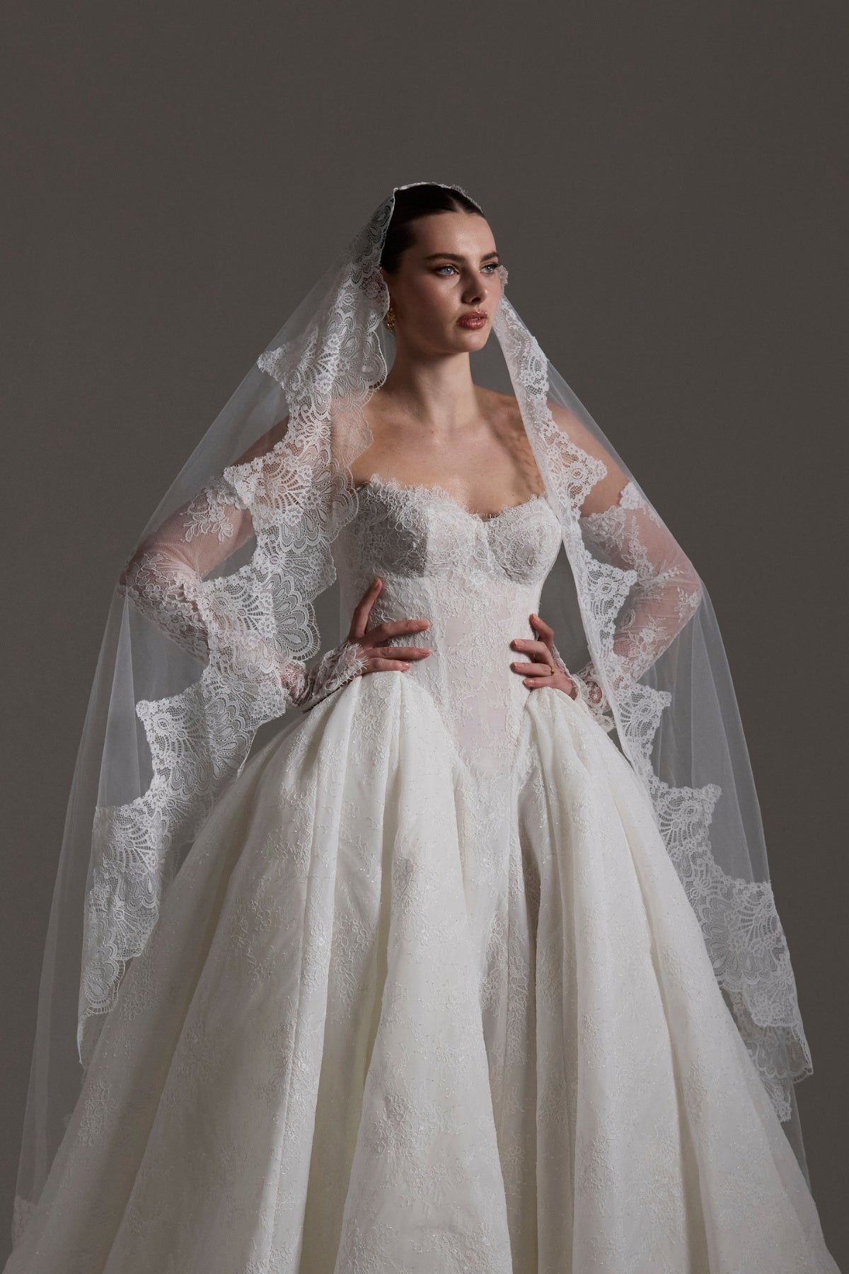 Mantilla lace veil for chapel weddings, vintage romance vibes. 