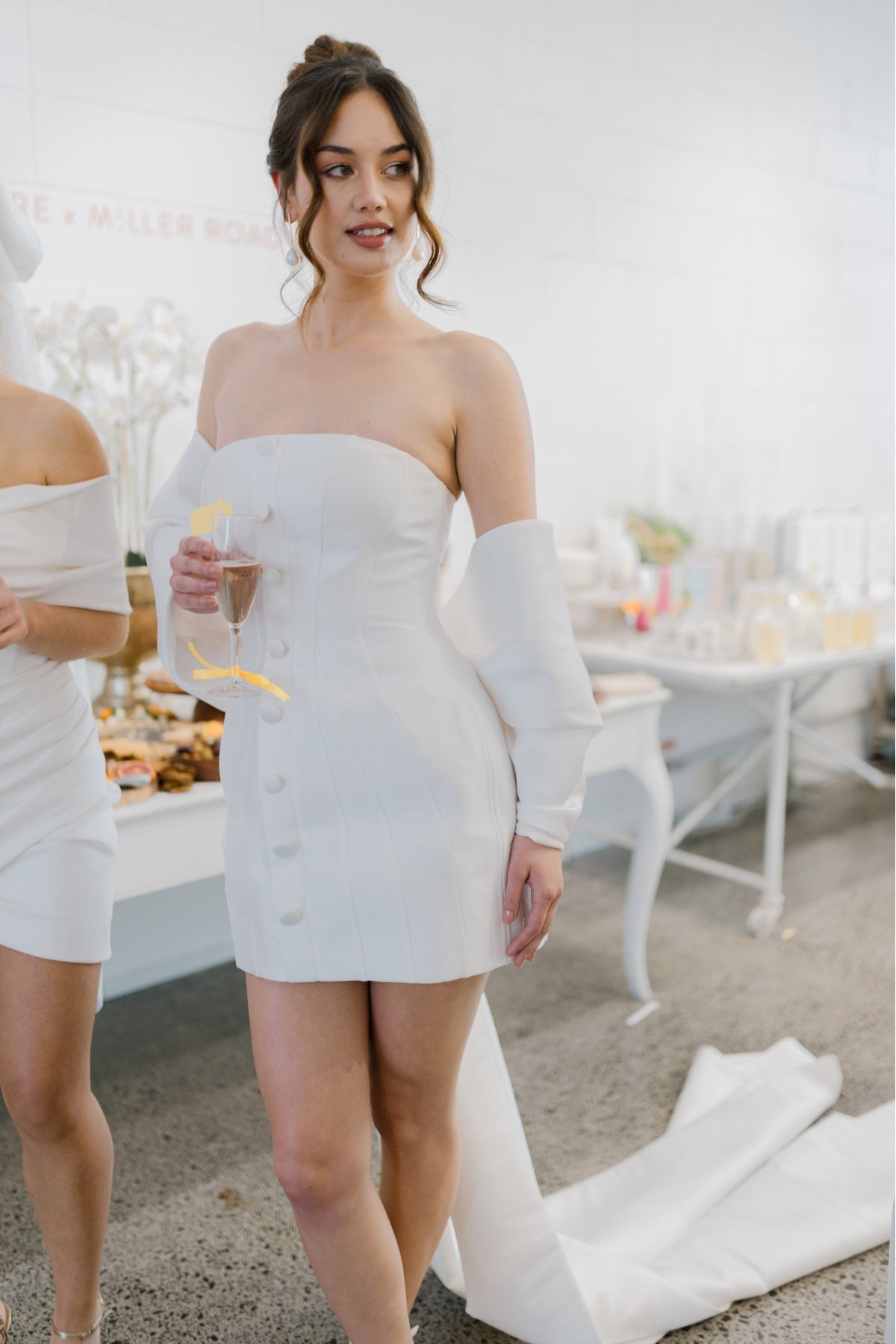 Fitted Mini Bridal dress in mikado fabric. 