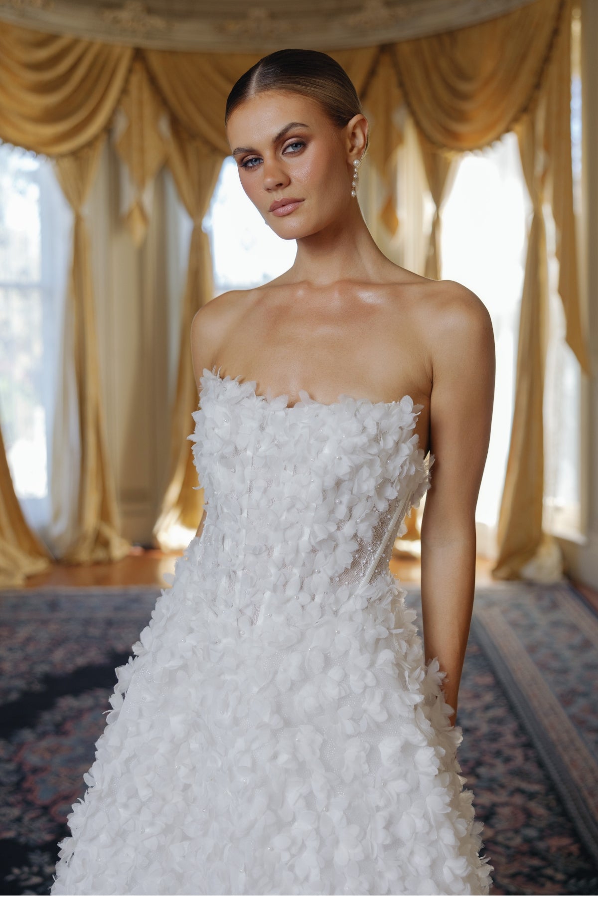 textured lace wedding dress, strapless neckline A-line skirt 