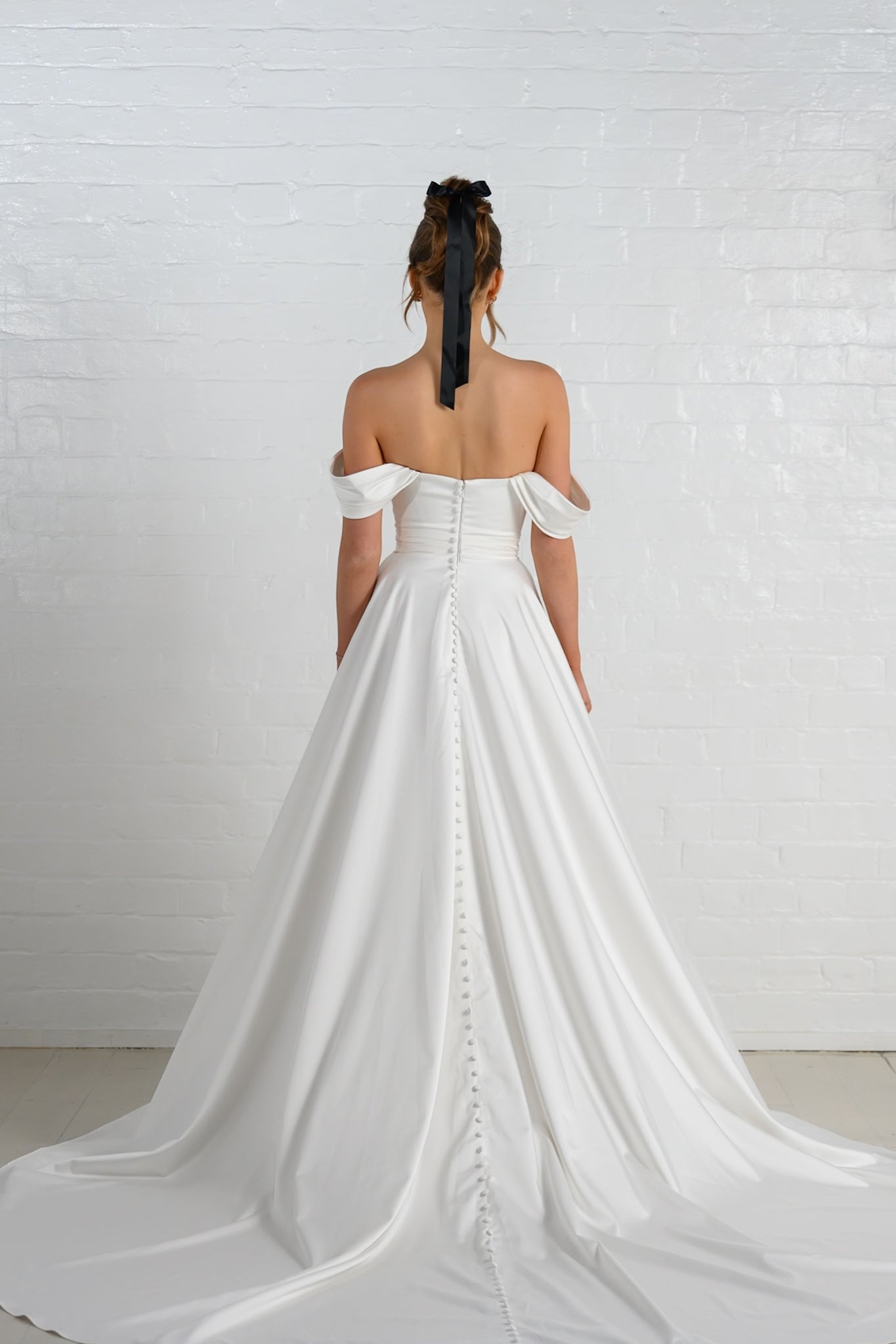 ELEASE gown - A-LINE minimal bridal gown by Ever after collection Miss Chloe 