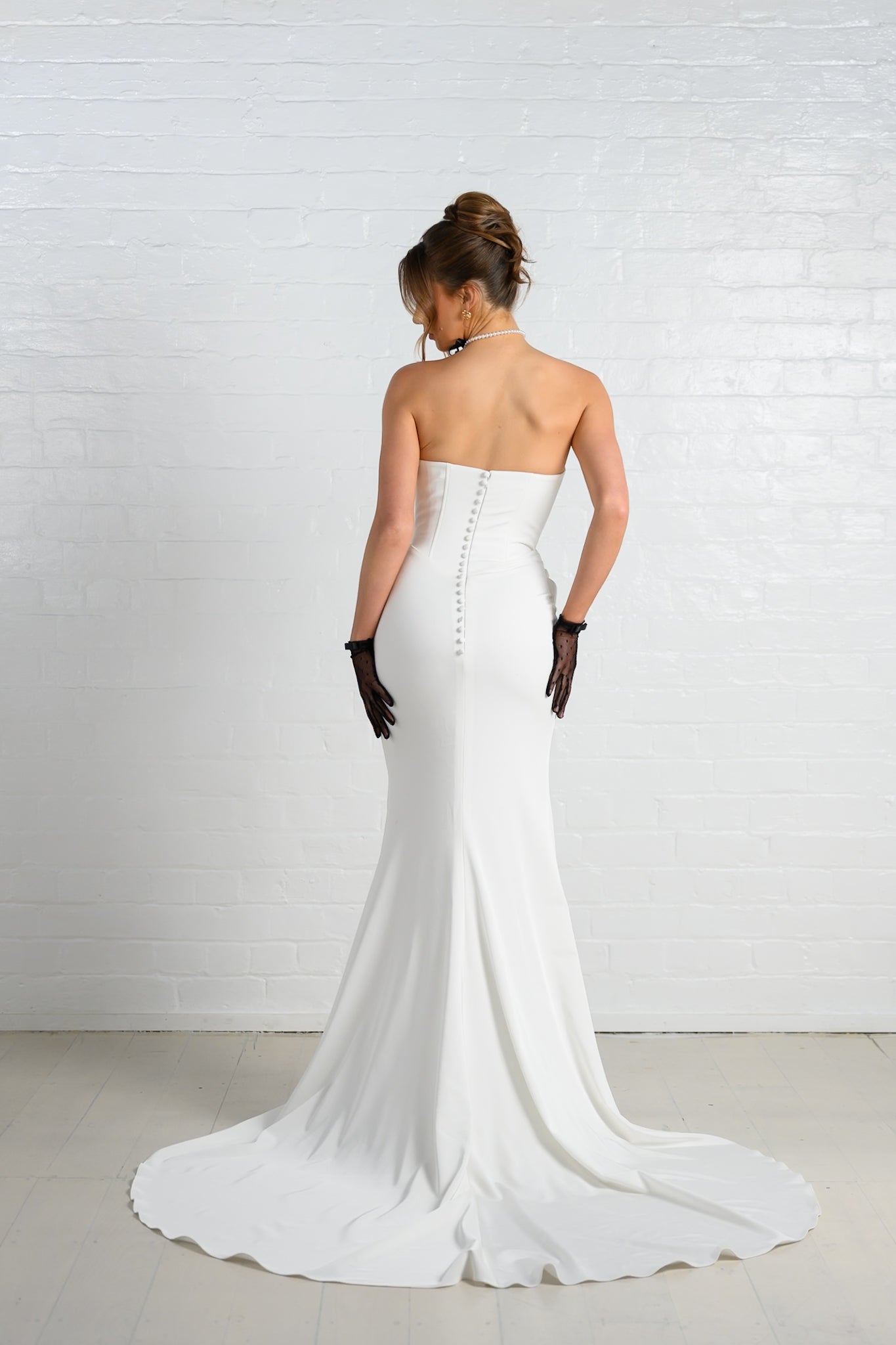MADDI gown - FITTED minimal bridal gown by Ever after collection Miss Chloe 