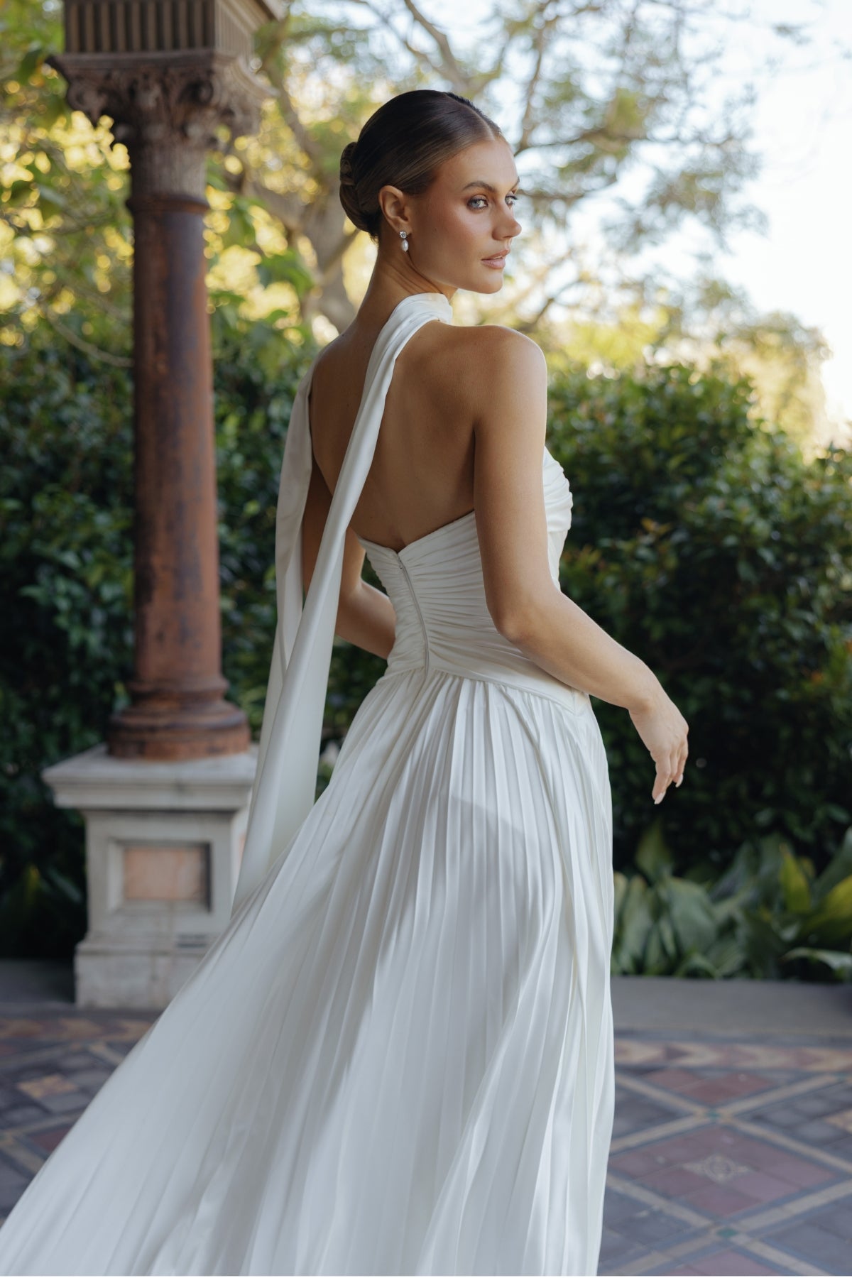two piece wedding dress in pleated satin fabric, A line style, sweetheart neckline 