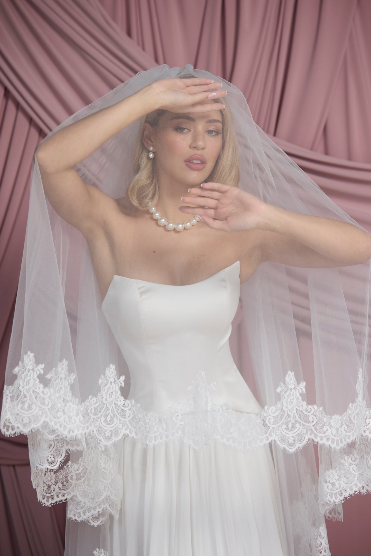 ARIYA VEIL