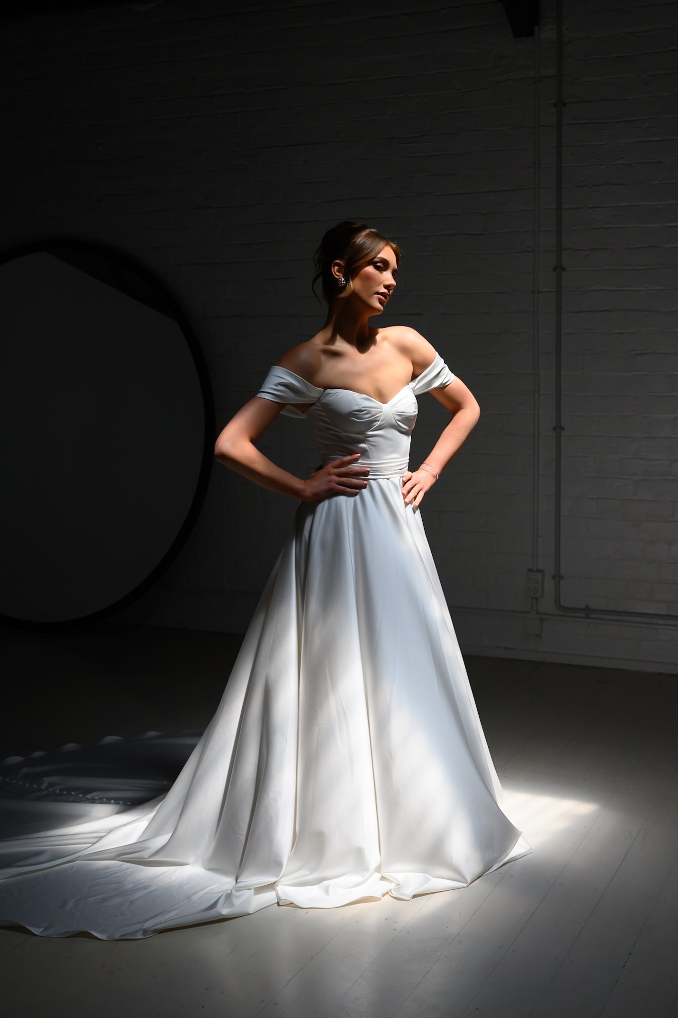ELEASE gown - A-LINE minimal bridal gown by Ever after collection Miss Chloe 