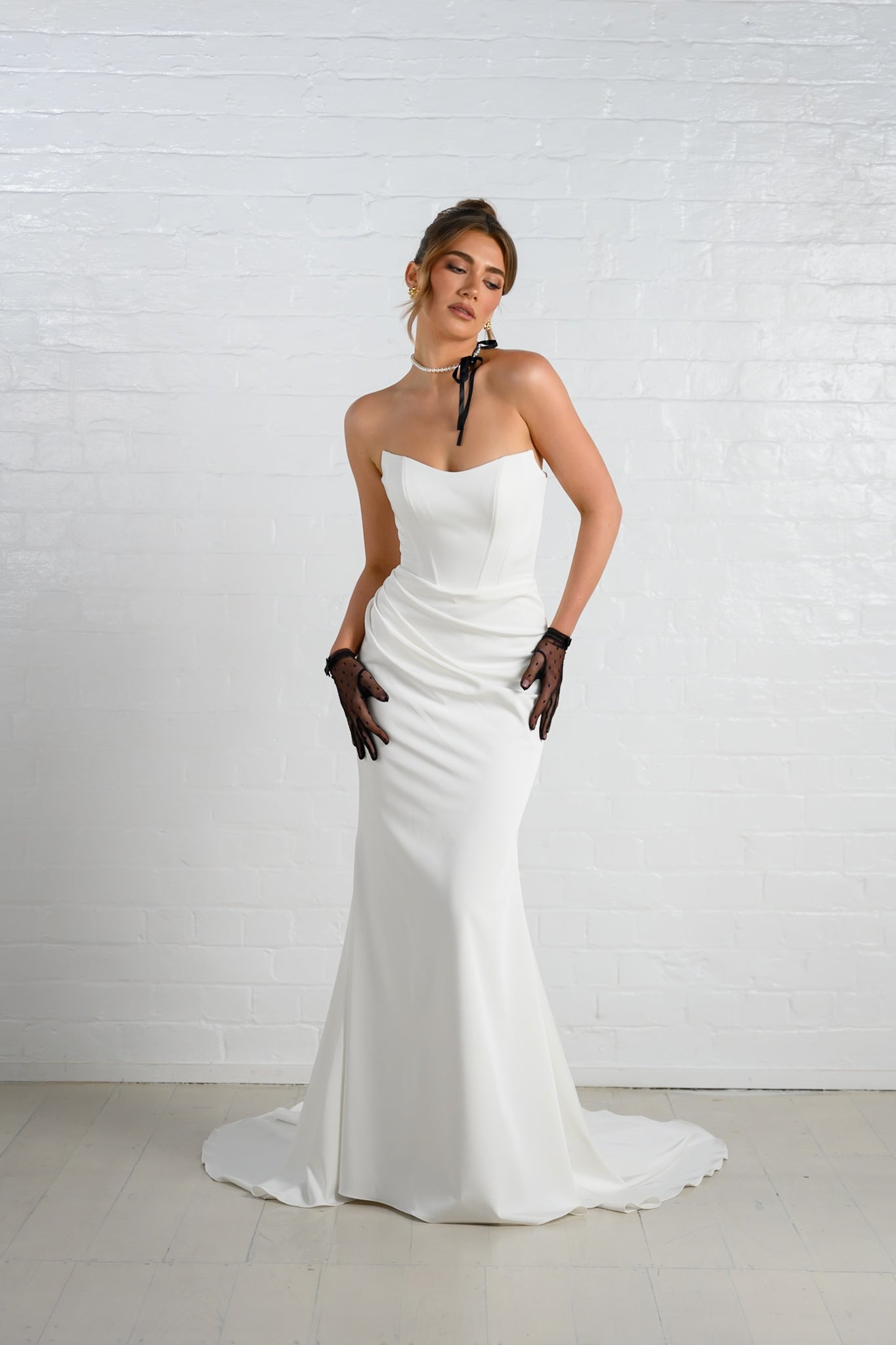 MADDI gown - FITTED minimal bridal gown by Ever after collection Miss Chloe 