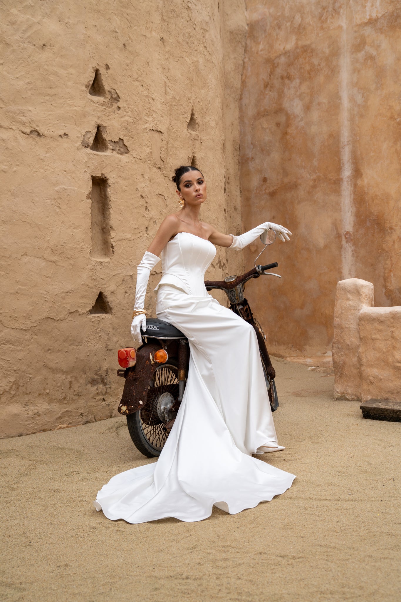 2 piece wedding gown, fitted style, minimal, corset boning. 