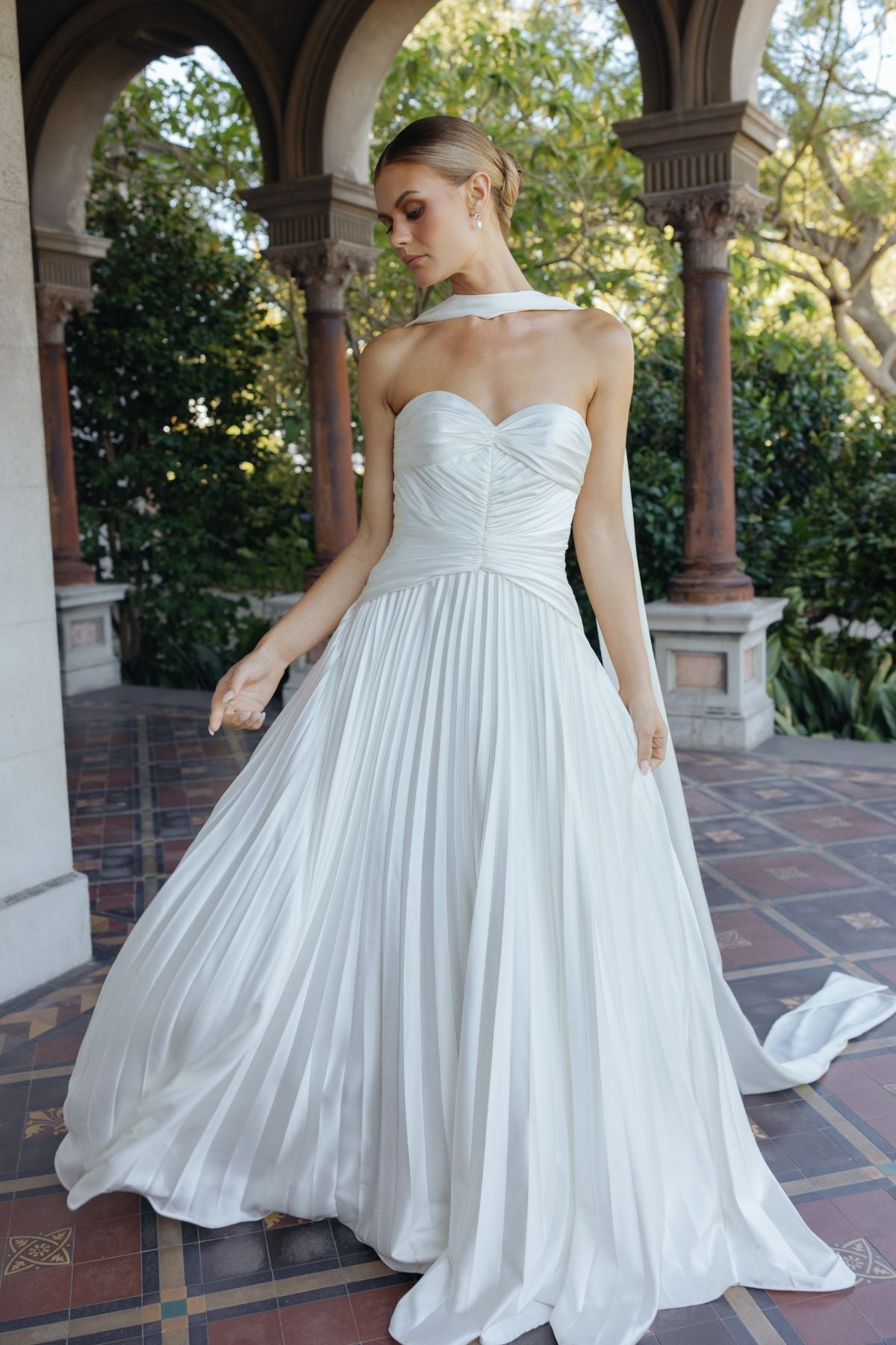 two piece wedding dress in pleated satin fabric, A line style, sweetheart neckline 